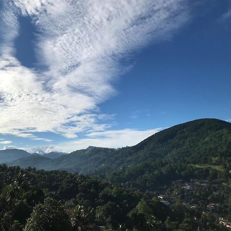 Mountain View Hotel Kandy Exterior photo
